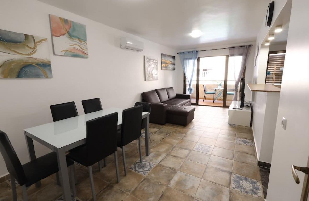 3 sypialnia Apartament na sprzedaż w Torrevieja z basenem garażem - 189 000 € (Ref: 9948385)