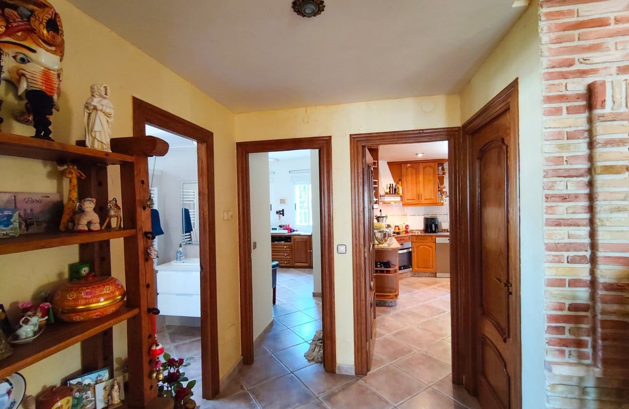 5 slaapkamer Villa te koop in Ciudad Quesada met zwembad - € 850.000 (Ref: 9968918)