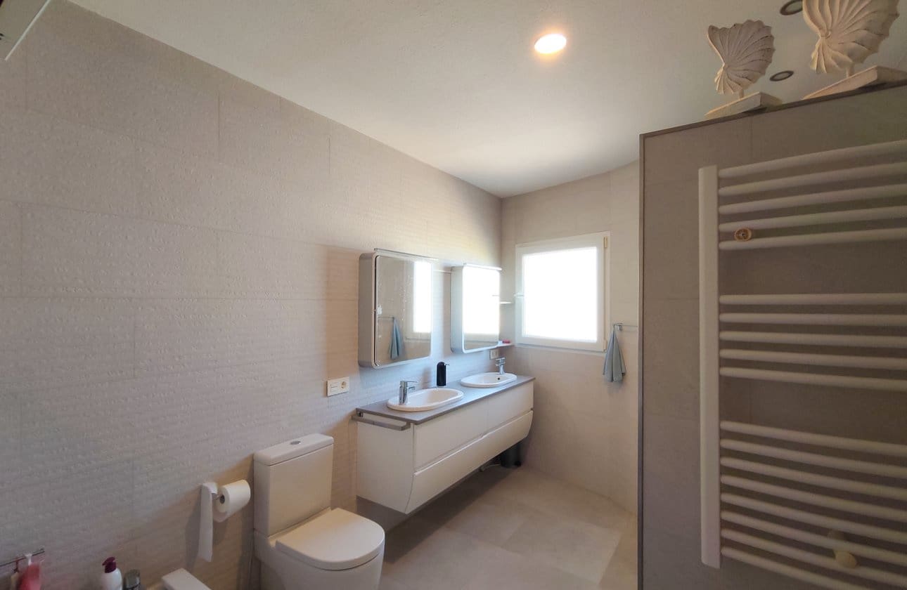 5 slaapkamer Villa te koop in Ciudad Quesada met zwembad - € 850.000 (Ref: 9968918)
