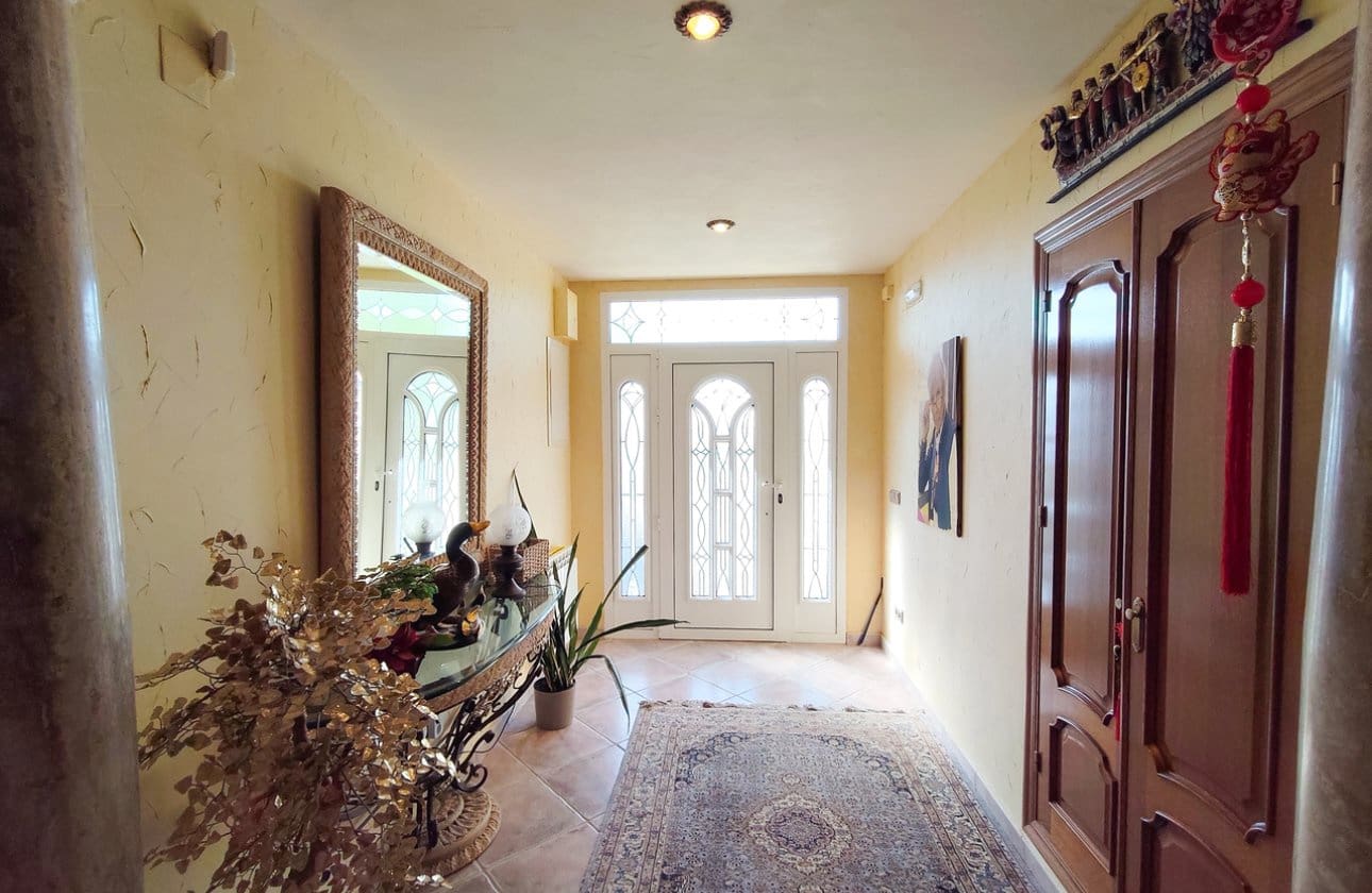 5 slaapkamer Villa te koop in Ciudad Quesada met zwembad - € 850.000 (Ref: 9968918)