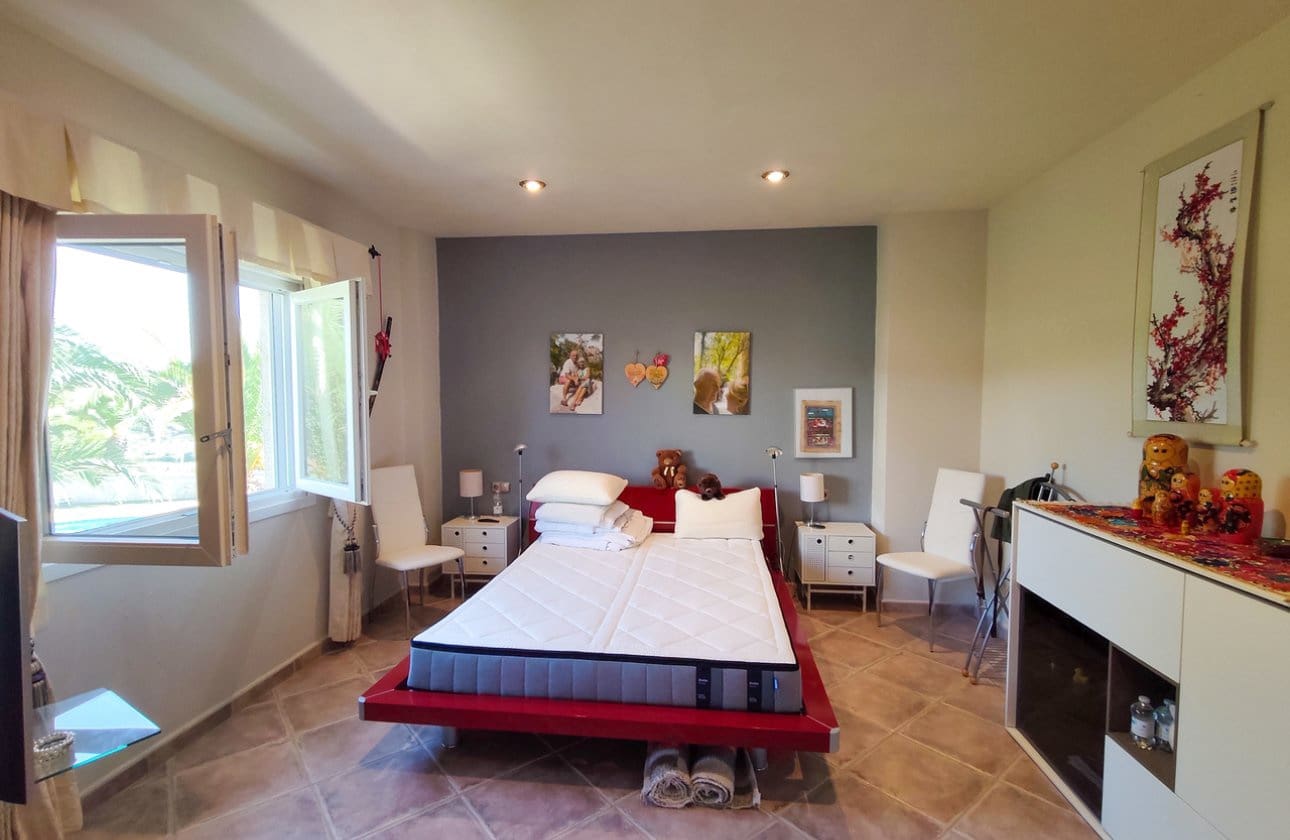 5 slaapkamer Villa te koop in Ciudad Quesada met zwembad - € 850.000 (Ref: 9968918)