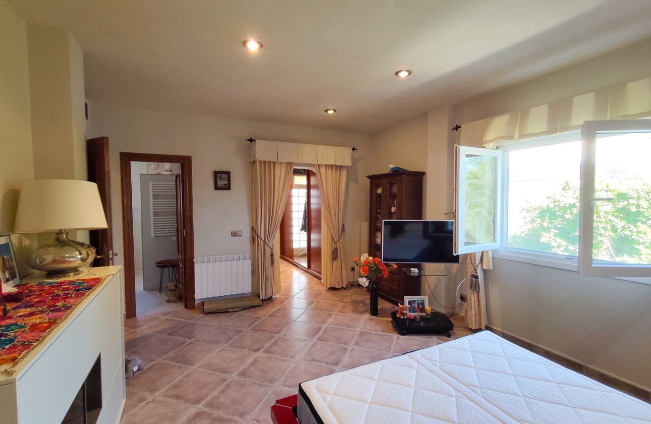 5 slaapkamer Villa te koop in Ciudad Quesada met zwembad - € 850.000 (Ref: 9968918)