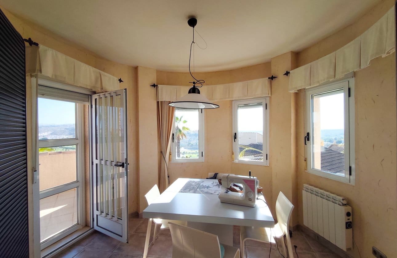 5 slaapkamer Villa te koop in Ciudad Quesada met zwembad - € 850.000 (Ref: 9968918)