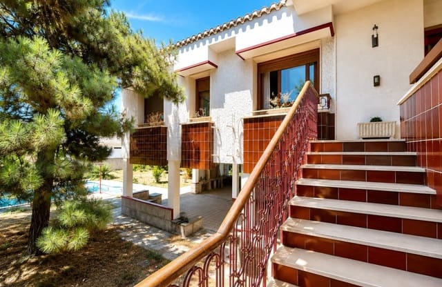 4 slaapkamer Villa te koop in Santiago de la Ribera, San Javier met zwembad - € 1.100.000 (Ref: 9968919)