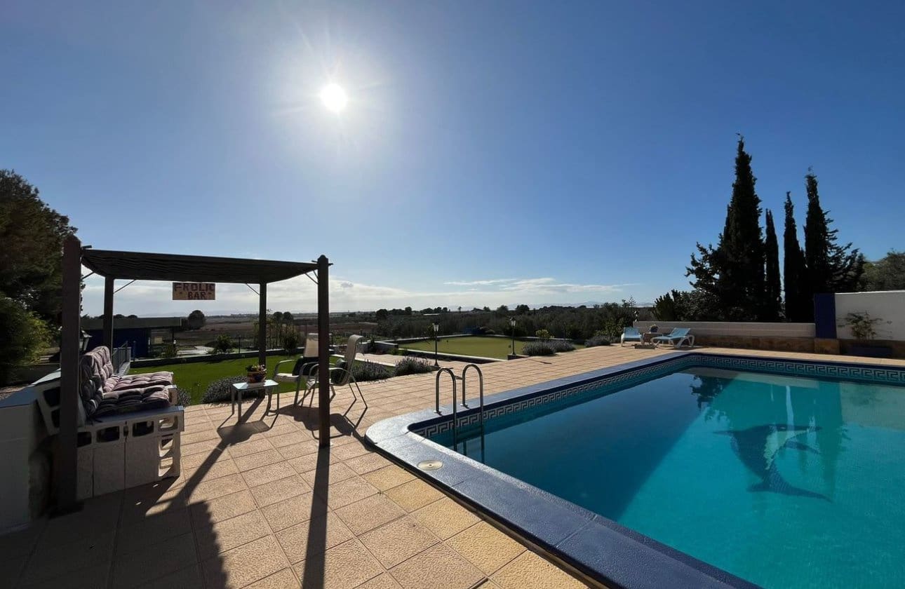 6 slaapkamer Villa te koop in Torre-Pacheco met zwembad - € 609.500 (Ref: 9968920)