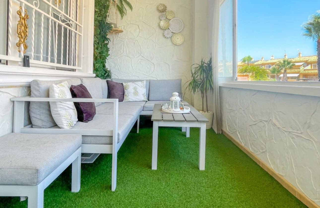 Casa de 4 habitaciones en Orihuela Costa en venta con piscina - 339.000 € (Ref: 9968921)