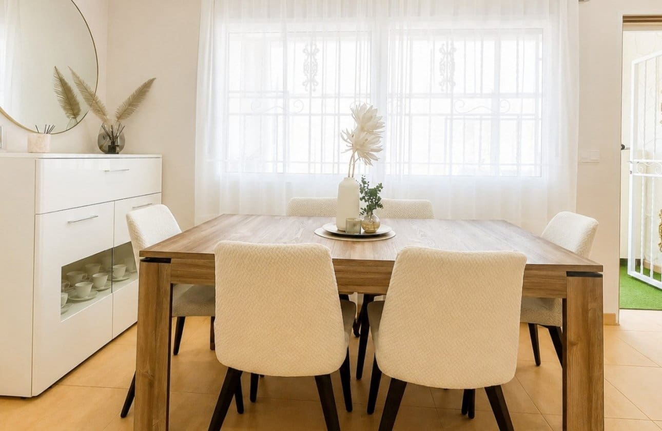 Casa de 4 habitaciones en Orihuela Costa en venta con piscina - 339.000 € (Ref: 9968921)