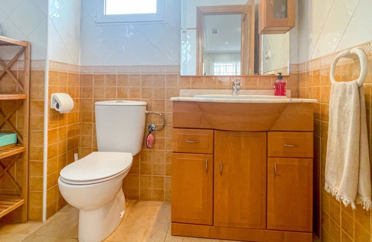 Casa de 4 habitaciones en Orihuela Costa en venta con piscina - 339.000 € (Ref: 9968921)
