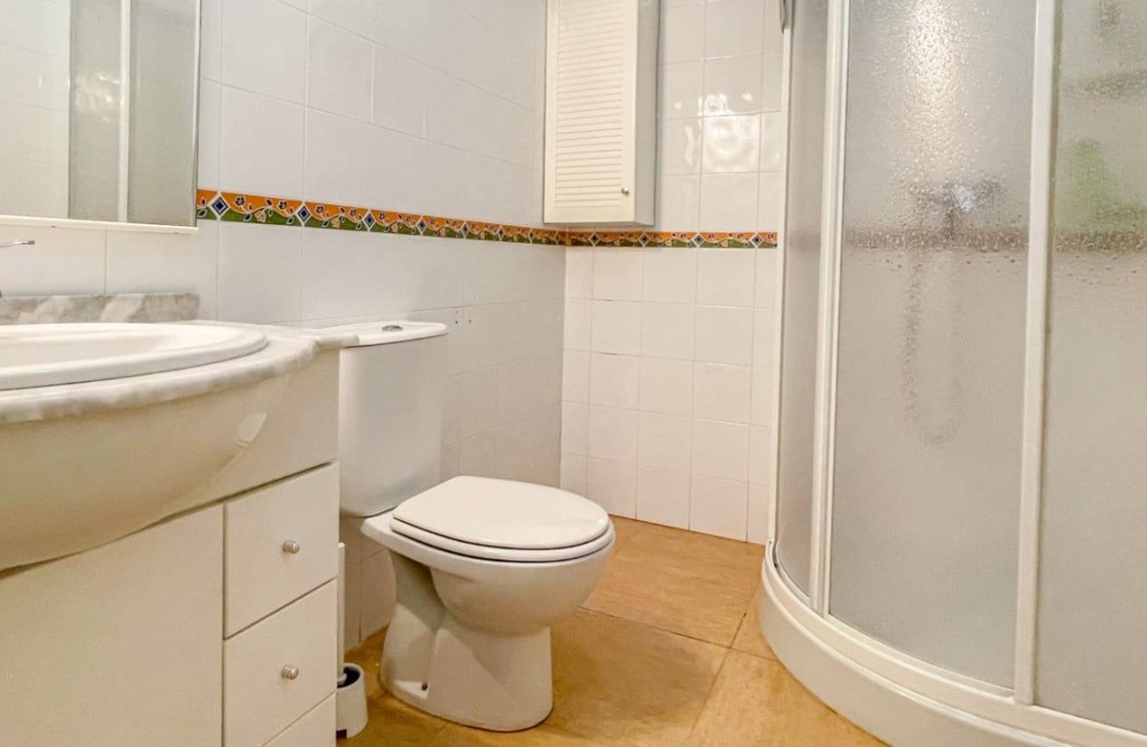 Casa de 4 habitaciones en Orihuela Costa en venta con piscina - 339.000 € (Ref: 9968921)