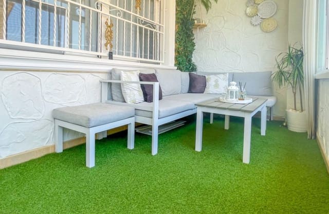 4 slaapkamer Huis te koop in Punta Prima, Orihuela met zwembad - € 339.000 (Ref: 9968921)