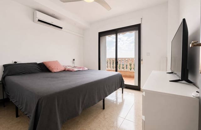 2 soveværelse Villa til salg i Villamartin, Orihuela med swimmingpool garage - € 218.000 (Ref: 9968923)