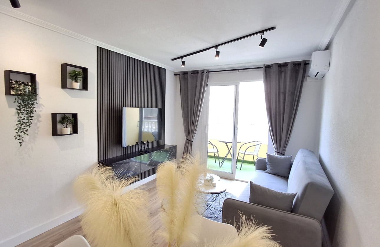 1 soverom Strandleiligheter til salgs i Torrevieja - € 167 000 (Ref: 9968925)