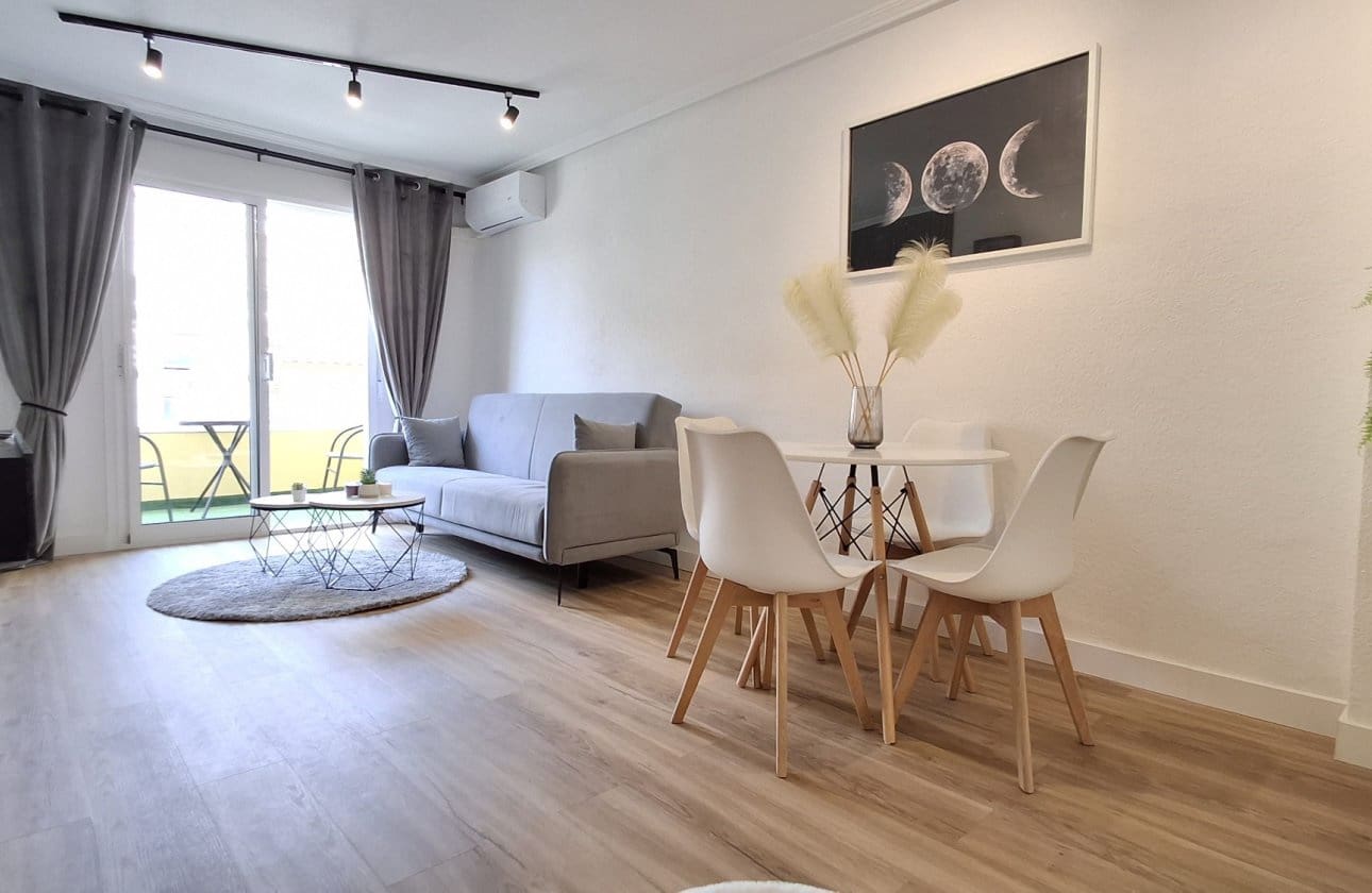 1 soverom Strandleiligheter til salgs i Torrevieja - € 167 000 (Ref: 9968925)
