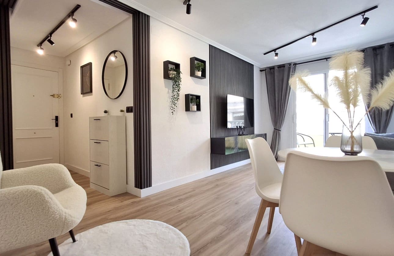 1 soverom Strandleiligheter til salgs i Torrevieja - € 167 000 (Ref: 9968925)