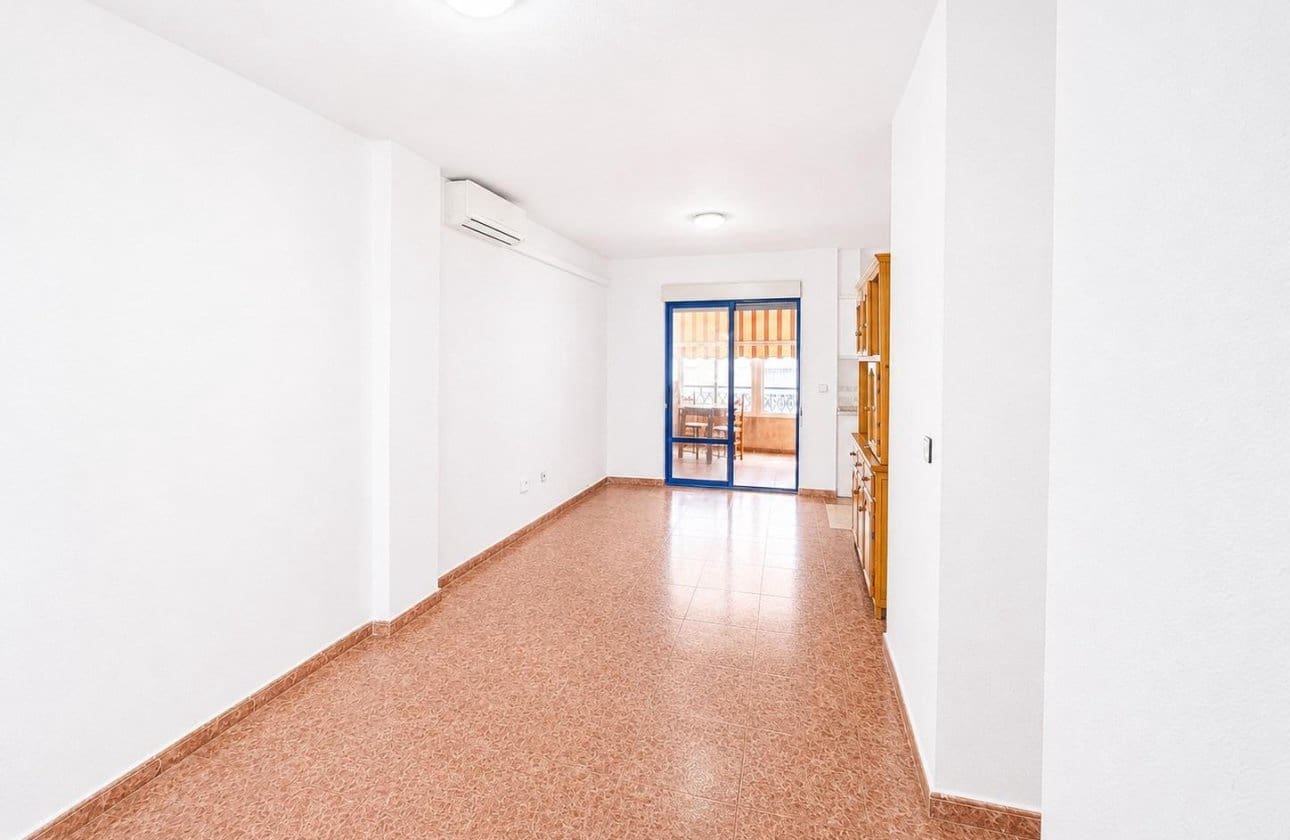 3 Zimmer Wohnung zu verkaufen in Torrevieja - 127.000 € (Ref: 9968929)