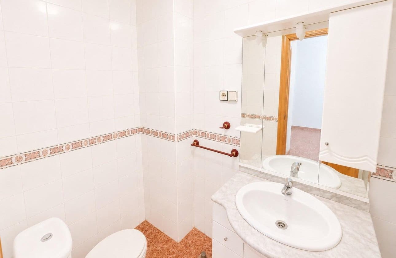 3 Zimmer Wohnung zu verkaufen in Torrevieja - 127.000 € (Ref: 9968929)