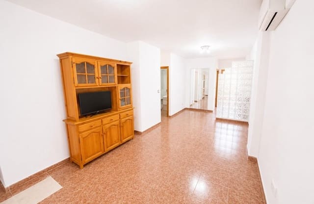 Piso de 3 habitaciones en Torrevieja en venta - 127.000 € (Ref: 9968929)