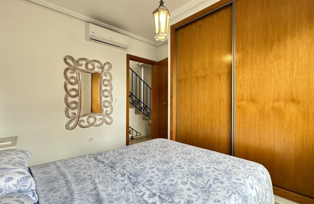 3 bedroom Semi-detached Villa for sale in Los Montesinos with pool - € 299,950 (Ref: 9968934)