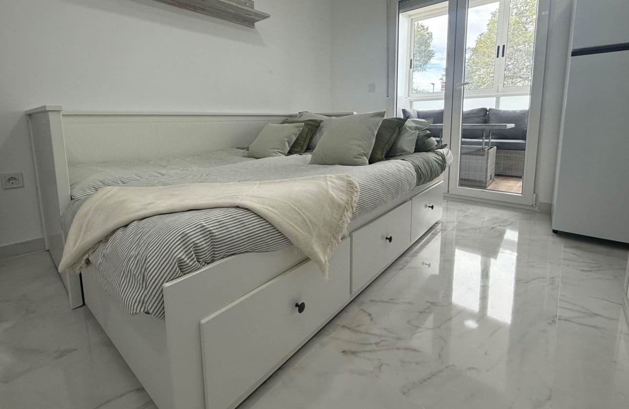 1 soveværelse Studio til salg i Ciudad Quesada med swimmingpool - € 89.900 (Ref: 9968935)