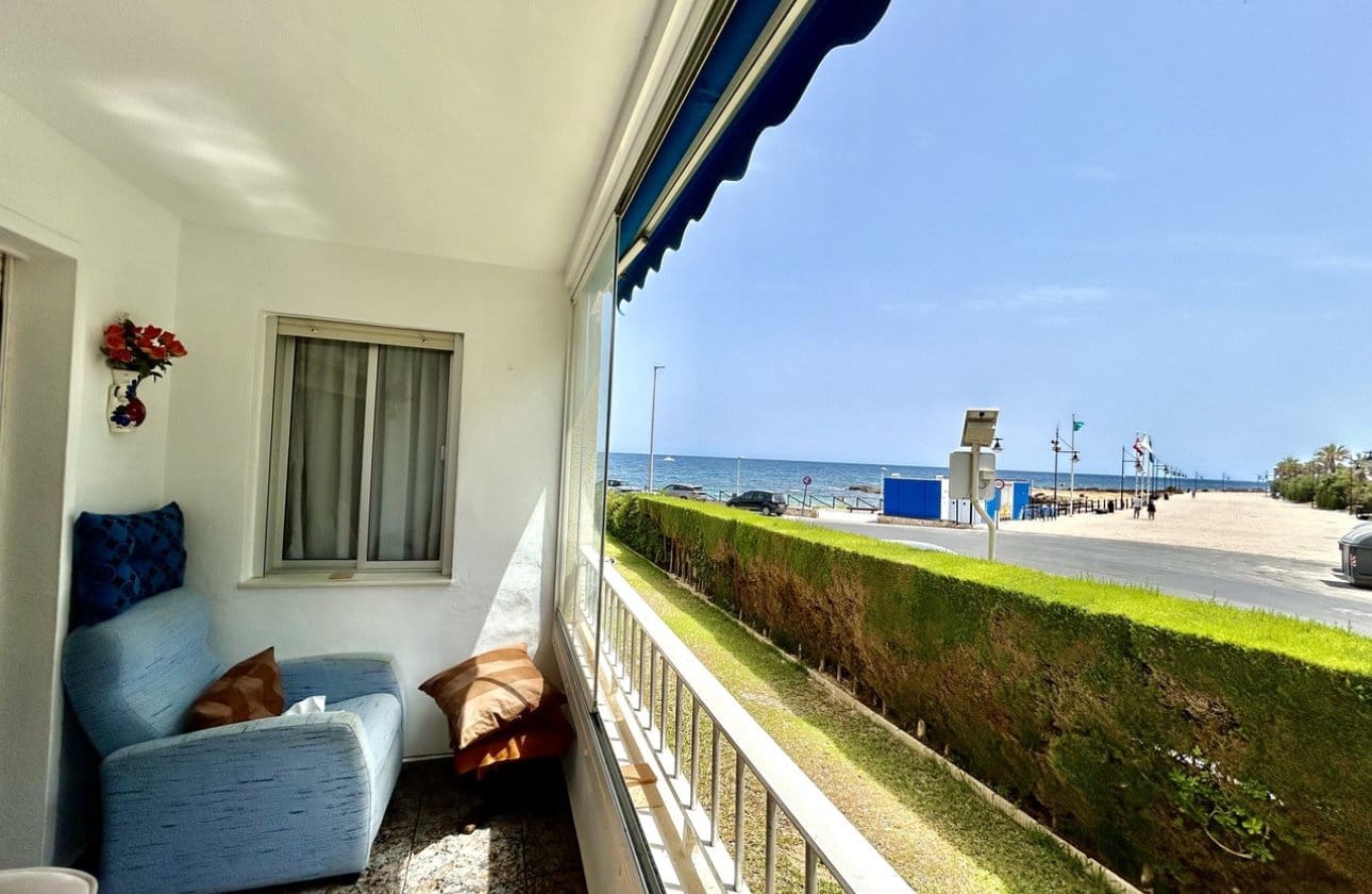 3 soverom Strandleiligheter til salgs i Orihuela Costa med svømmebasseng - € 225 000 (Ref: 9968942)