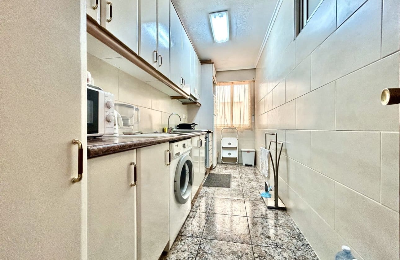 3 soverom Strandleiligheter til salgs i Orihuela Costa med svømmebasseng - € 225 000 (Ref: 9968942)
