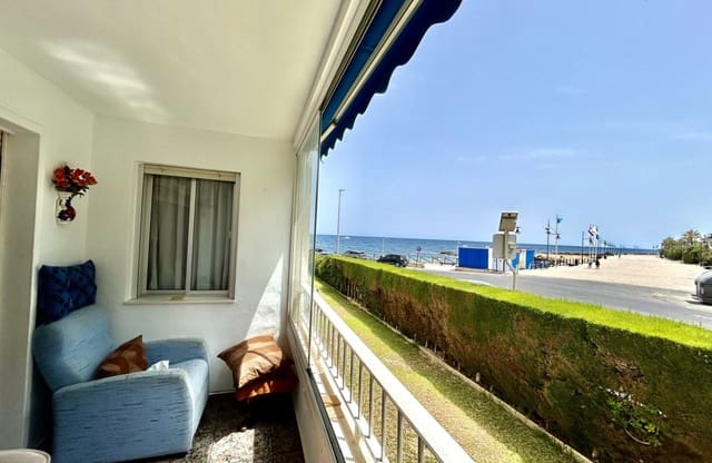 3 soverom Strandleiligheter til salgs i Punta Prima, Orihuela med svømmebasseng - € 225 000 (Ref: 9968942)