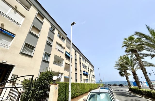 3 soverom Strandleiligheter til salgs i Punta Prima, Orihuela med svømmebasseng - € 225 000 (Ref: 9968942)