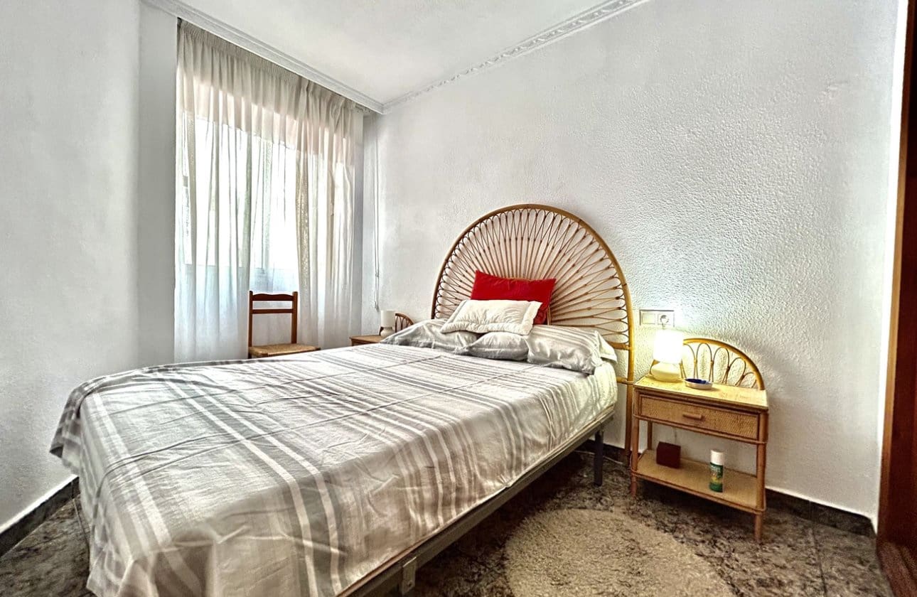 3 soverom Strandleiligheter til salgs i Orihuela Costa med svømmebasseng - € 225 000 (Ref: 9968942)