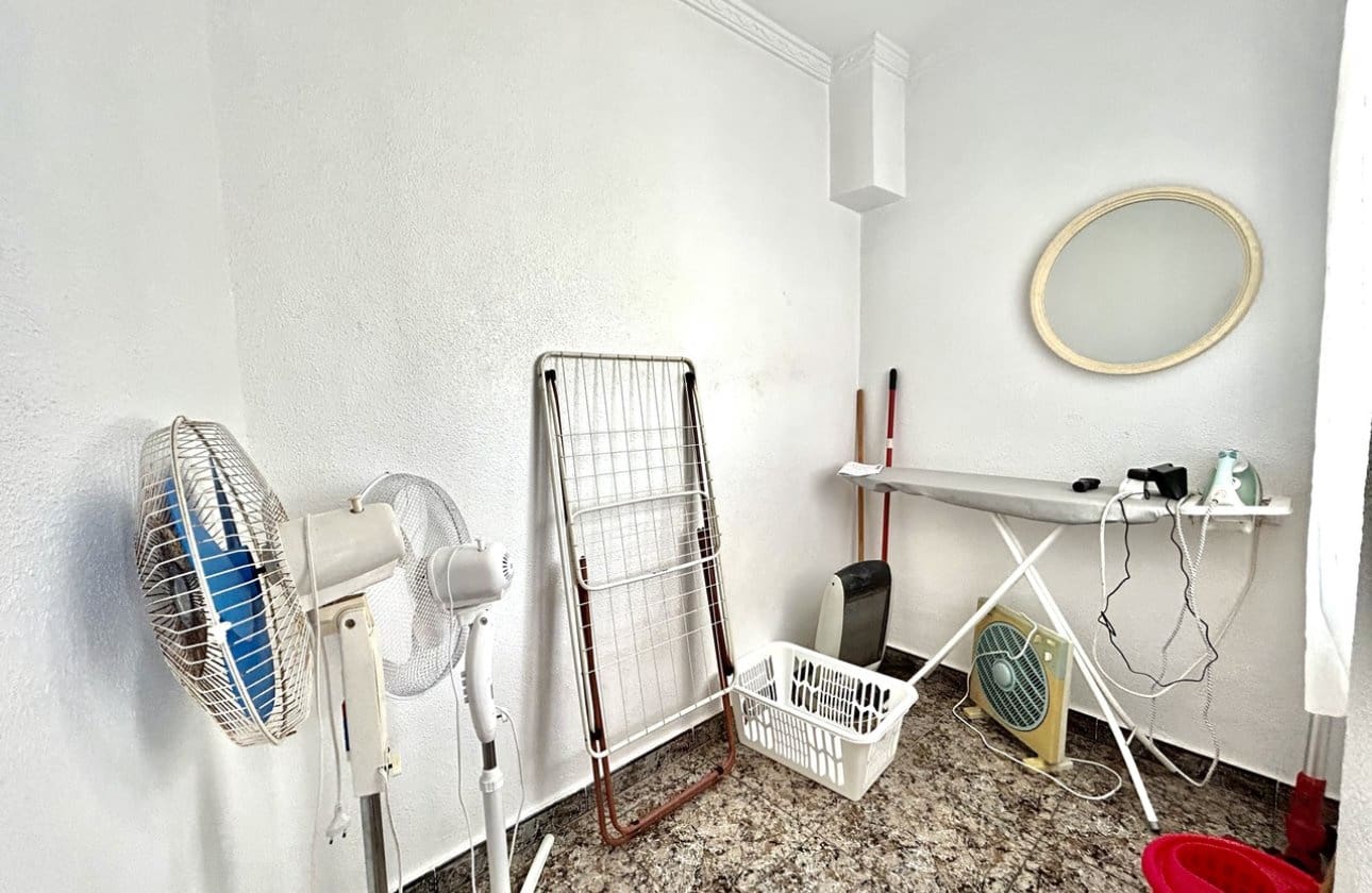3 soverom Strandleiligheter til salgs i Orihuela Costa med svømmebasseng - € 225 000 (Ref: 9968942)