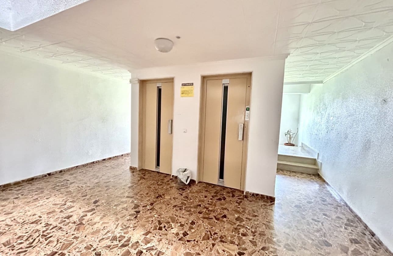 3 soverom Strandleiligheter til salgs i Orihuela Costa med svømmebasseng - € 225 000 (Ref: 9968942)