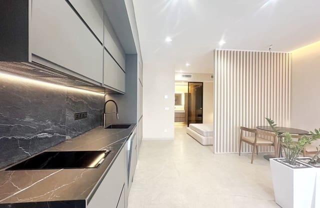 1 soverom Leilighet til salgs i Avenida Habaneras - Curva de Palangre, Torrevieja med svømmebasseng - € 168 000 (Ref: 9974381)