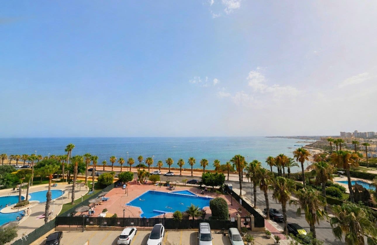 2 soverom Strandleiligheter til salgs i Orihuela Costa med svømmebasseng - € 224 000 (Ref: 9974383)