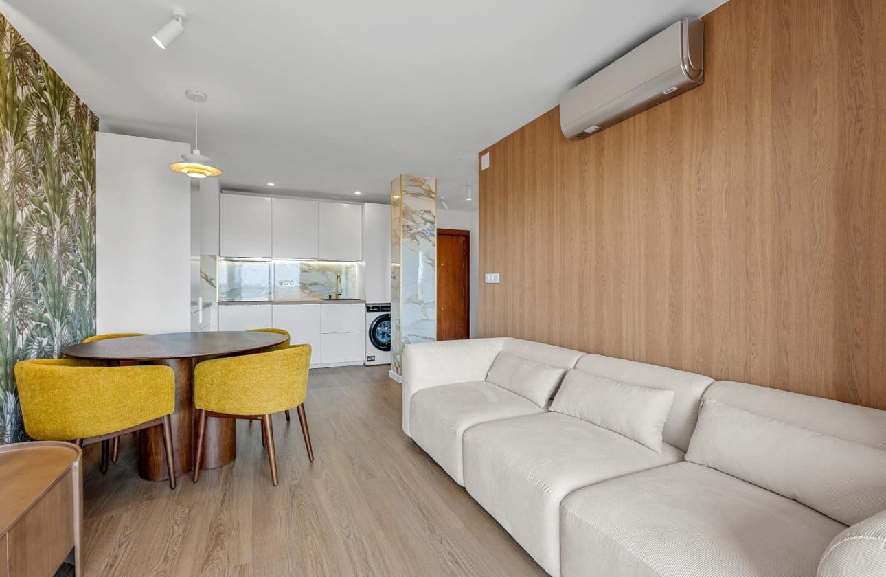 2 soverom Leilighet til salgs i Punta Prima med svømmebasseng - € 225 000 (Ref: 9975671)