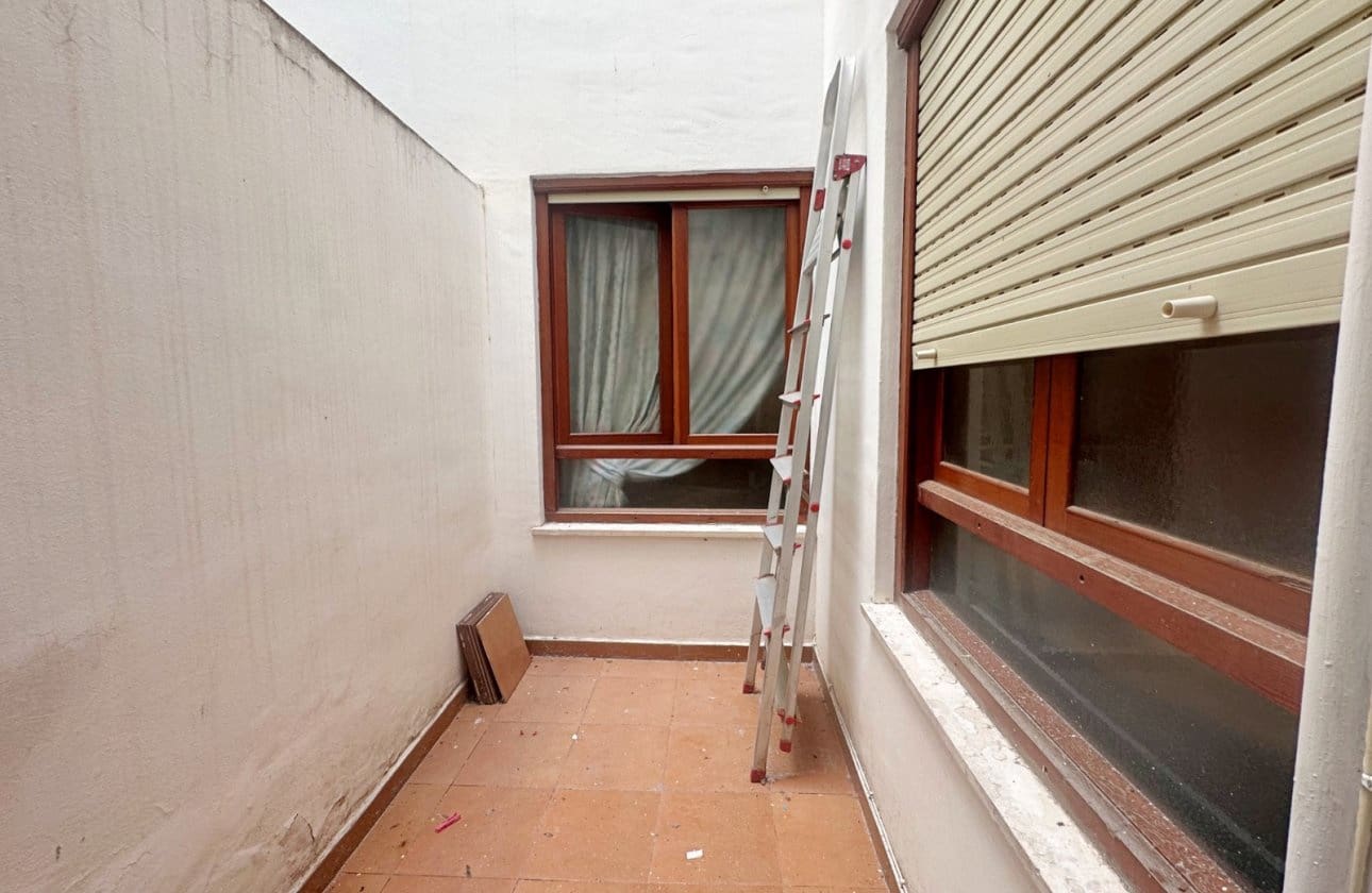 Apartamento de 4 habitaciones en Torrevieja en venta - 255.000 € (Ref: 9975672)