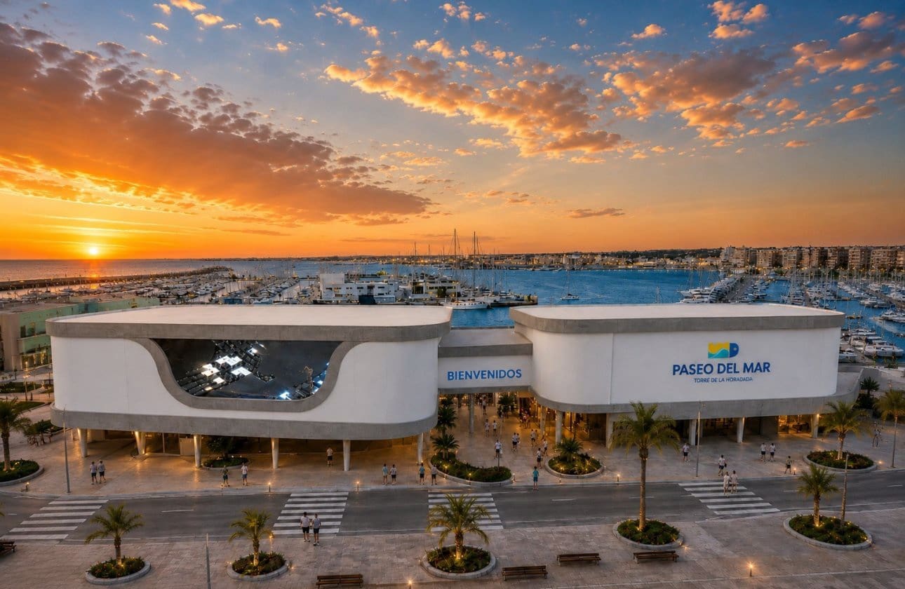 Apartamento de 4 habitaciones en Torrevieja en venta - 255.000 € (Ref: 9975672)