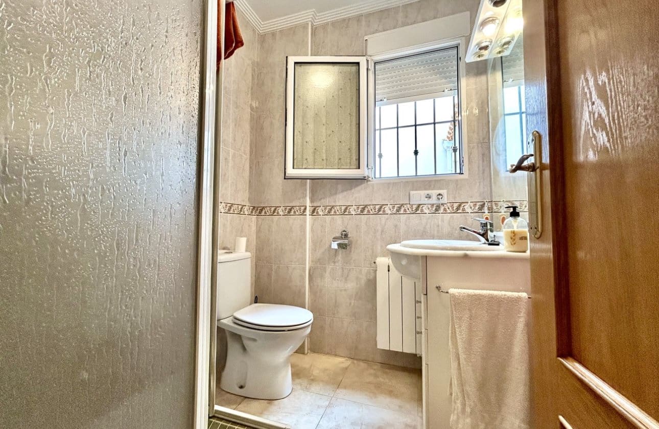 3 soverom Hus til salgs i Torre de la Horadada med garasje - € 399 000 (Ref: 9983241)