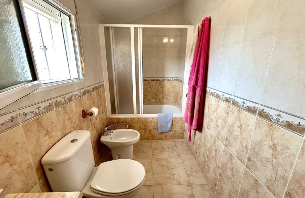 3 soverom Hus til salgs i Torre de la Horadada med garasje - € 399 000 (Ref: 9983241)