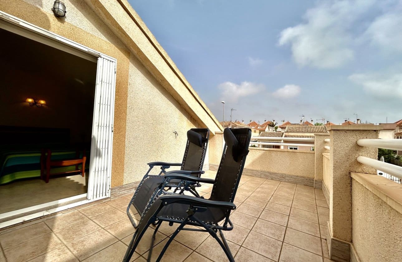 3 soverom Hus til salgs i Torre de la Horadada med garasje - € 399 000 (Ref: 9983241)