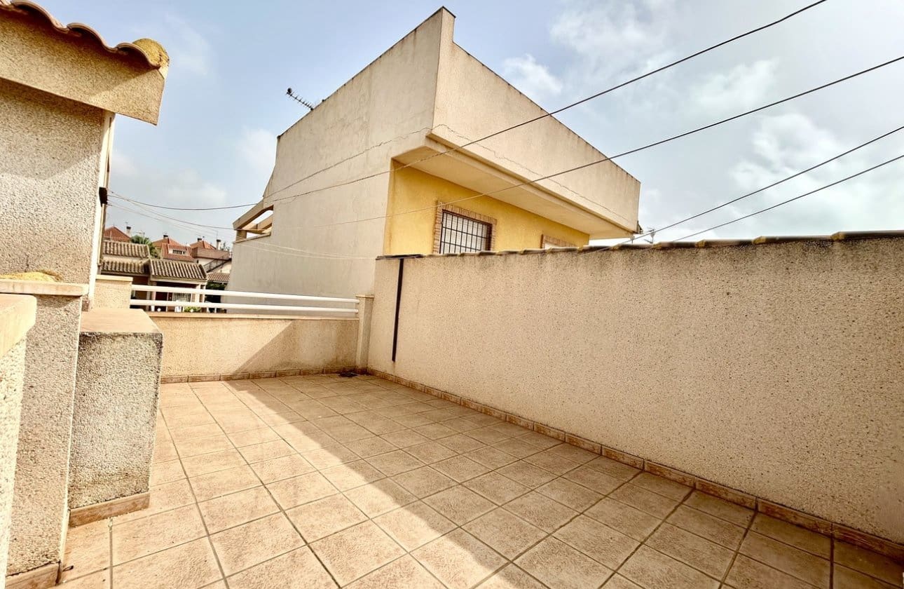 3 soverom Hus til salgs i Torre de la Horadada med garasje - € 399 000 (Ref: 9983241)