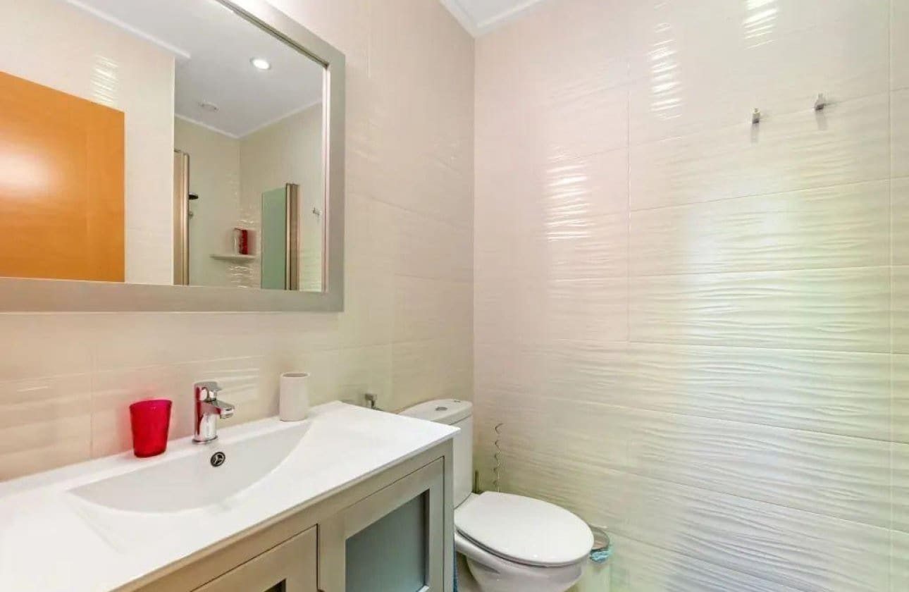2 slaapkamer Penthouse te koop in Torre de la Horadada met zwembad - € 259.000 (Ref: 9983242)