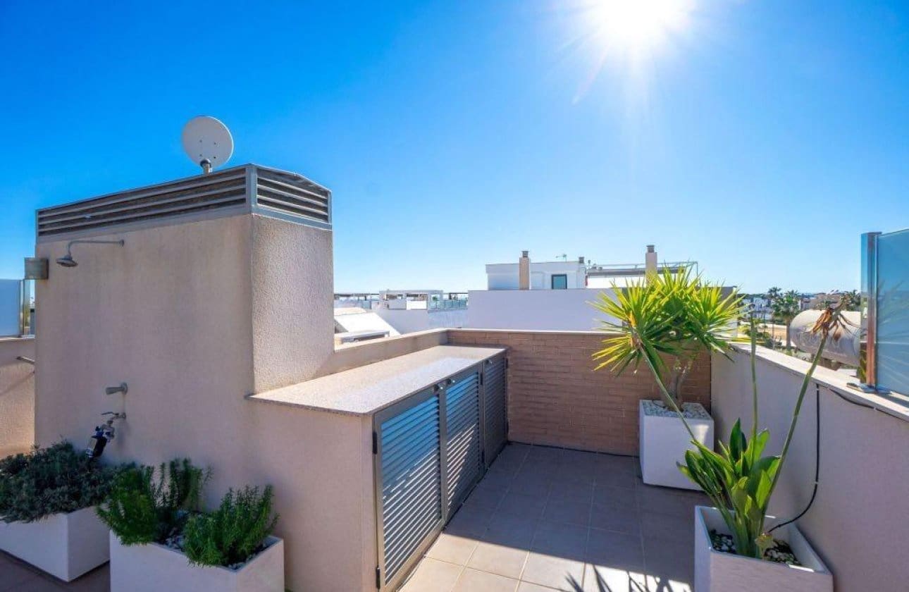 2 slaapkamer Penthouse te koop in Torre de la Horadada met zwembad - € 259.000 (Ref: 9983242)