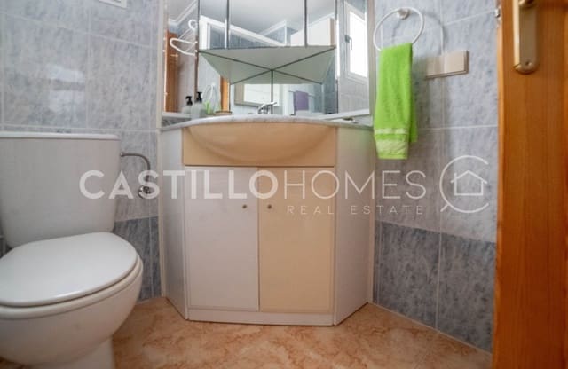 Apartamento de 2 habitaciones en Parque de las Naciones, Torrevieja en venta - 133.000 € (Ref: 9983246)