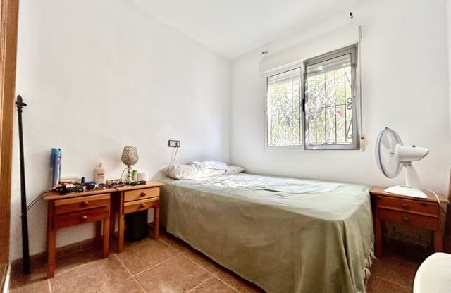 3 soverom Hus til salgs i Los Altos med svømmebasseng garasje - € 209 000 (Ref: 9990898)