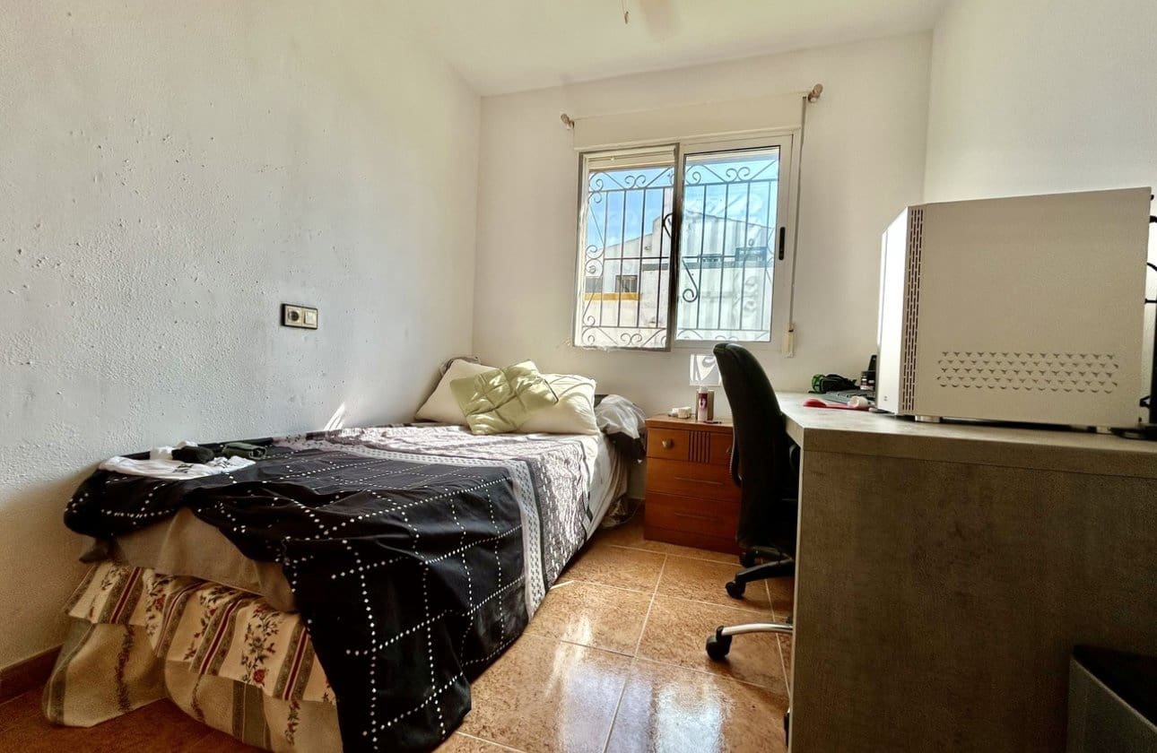 3 soverom Hus til salgs i Los Altos med svømmebasseng - € 209 000 (Ref: 9990898)