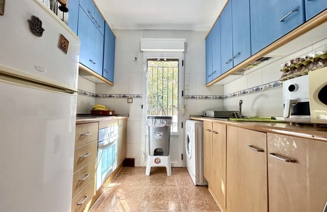 3 soverom Hus til salgs i Los Altos med svømmebasseng garasje - € 209 000 (Ref: 9990898)