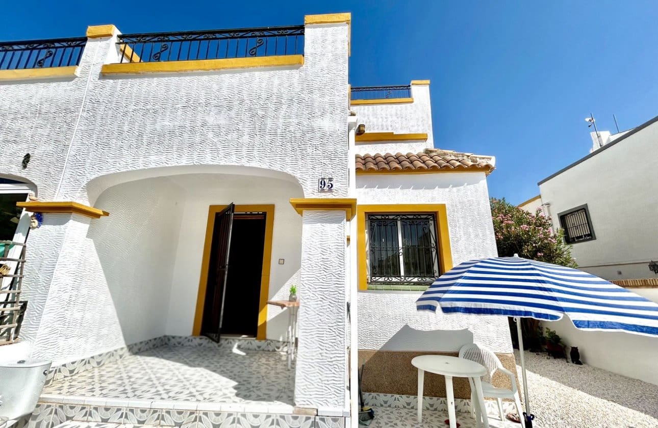 3 soverom Hus til salgs i Los Altos med svømmebasseng - € 209 000 (Ref: 9990898)