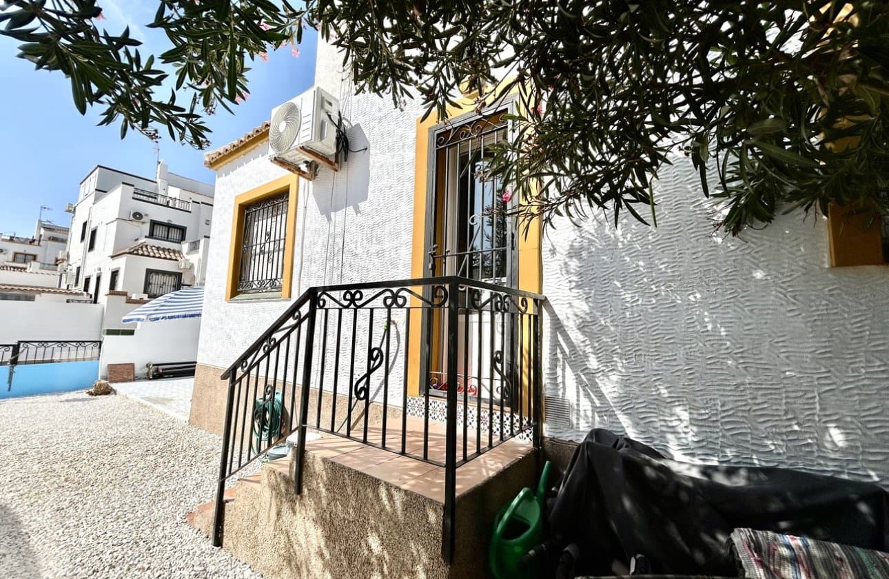3 soverom Hus til salgs i Los Altos med svømmebasseng - € 209 000 (Ref: 9990898)