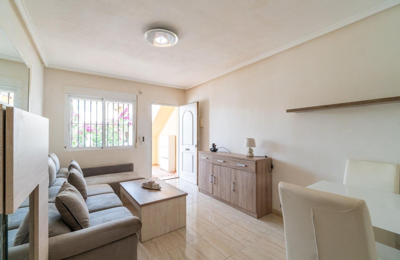 2 bedroom Bungalow for sale in Los Dolses with pool - € 175,000 (Ref: 9990899)