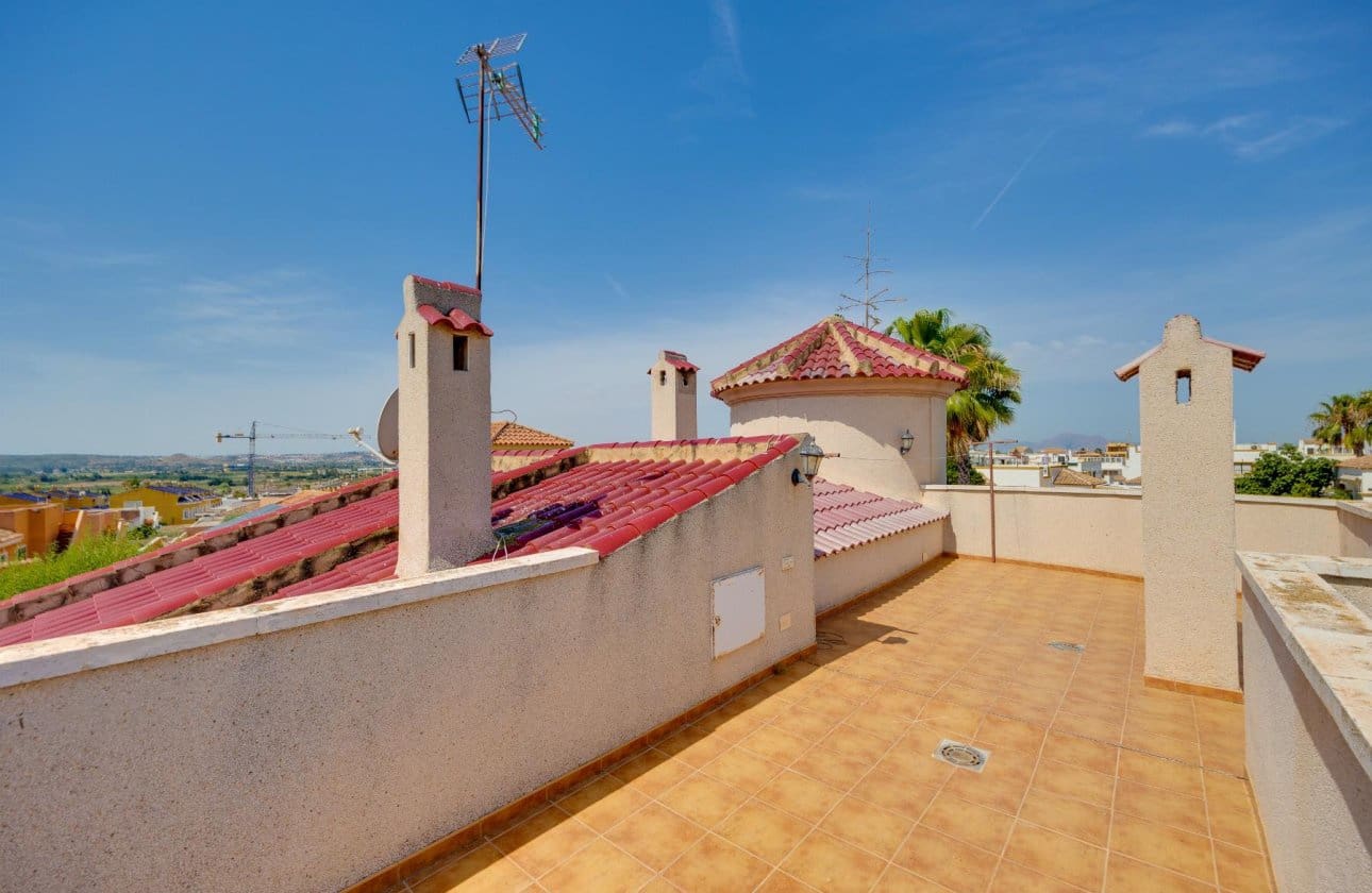 3 soverom Villa til salgs i San Fulgencio med svømmebasseng garasje - € 399 000 (Ref: 9990900)