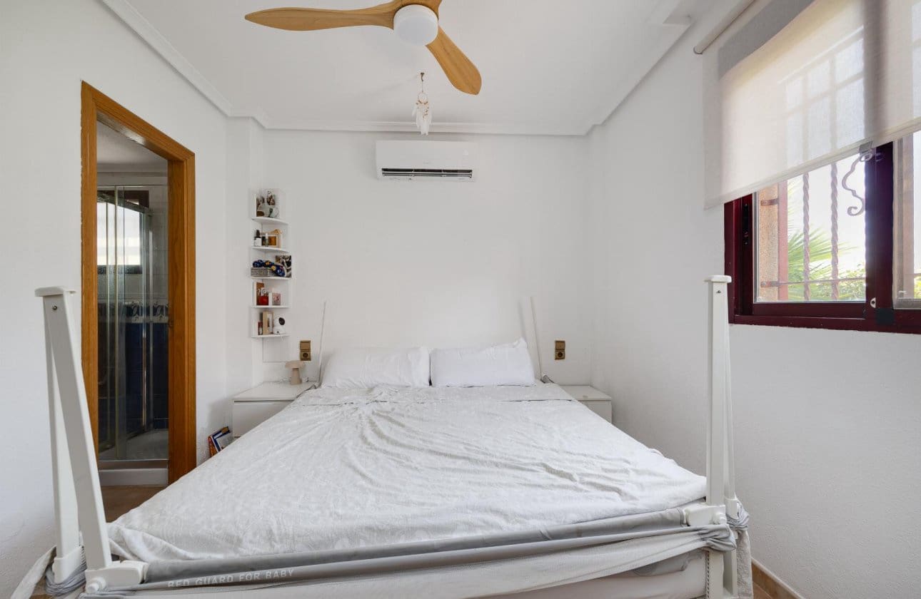 3 soverom Villa til salgs i San Fulgencio med svømmebasseng garasje - € 399 000 (Ref: 9990900)